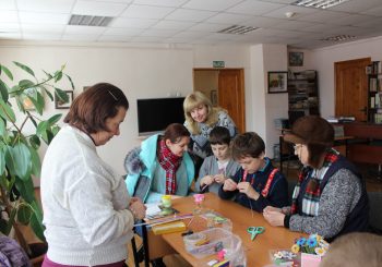 1 апреля в ЦГБ им. И.Ф. Горбунова пройдет мастер-класс Марины Шкаловой по технике «квиллинг»